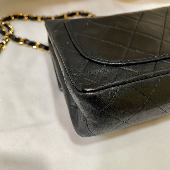 ❌SOLD❌💯Authentic Chanel Vintage Mini Square Flap Bag - Picture 3 of 12